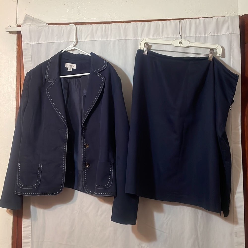 Isabella Women’s Suit